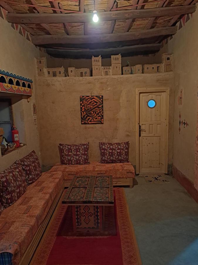 Dar Joud Homestay Tabourakht