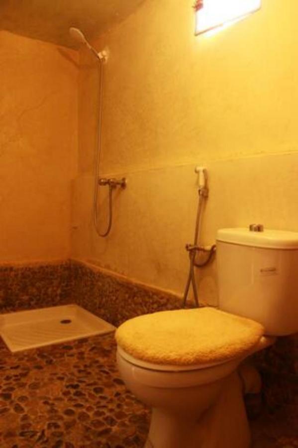 Dar Joud Homestay Tabourakht