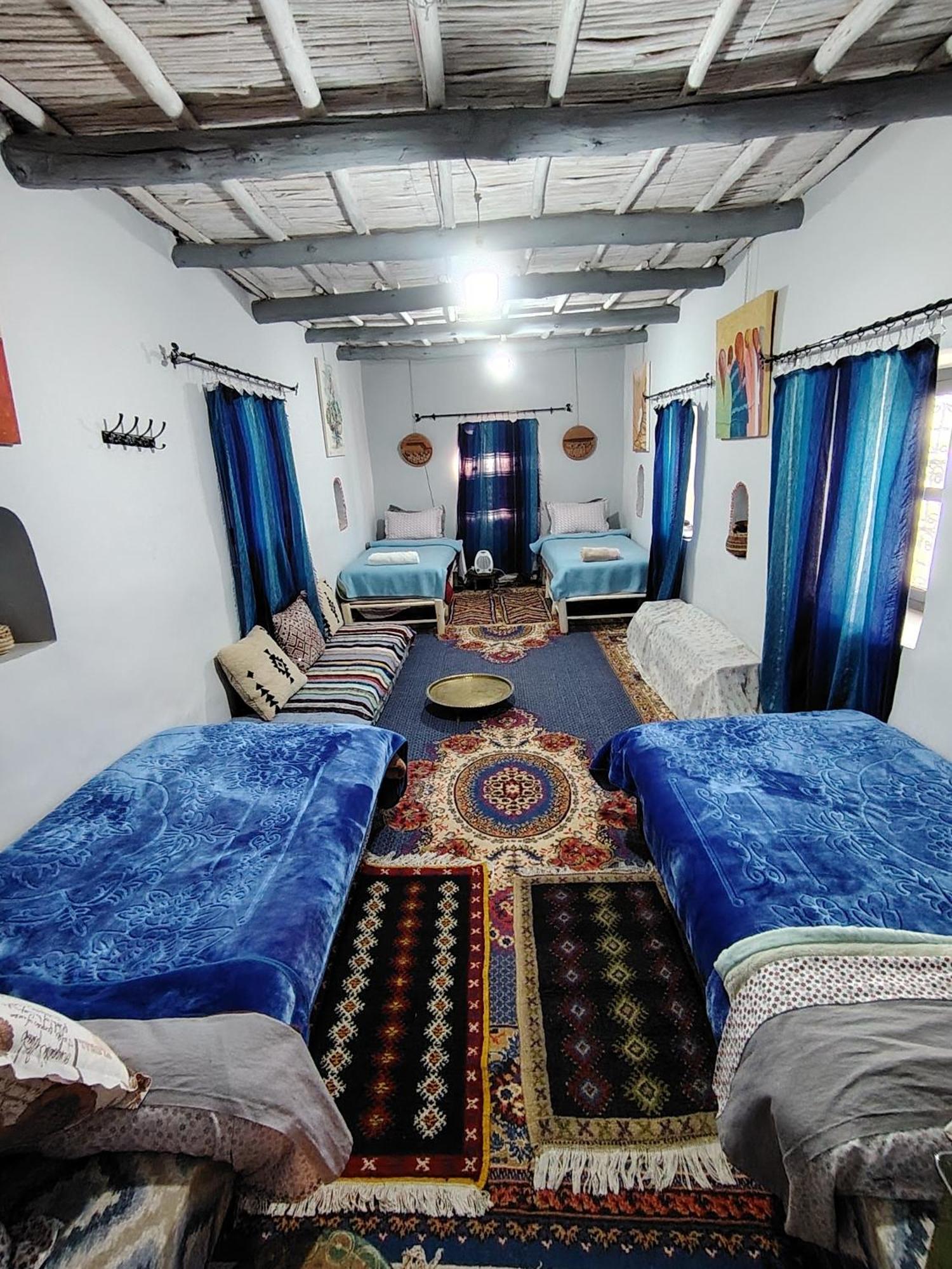 Homestay Dar Joud Tabourakht